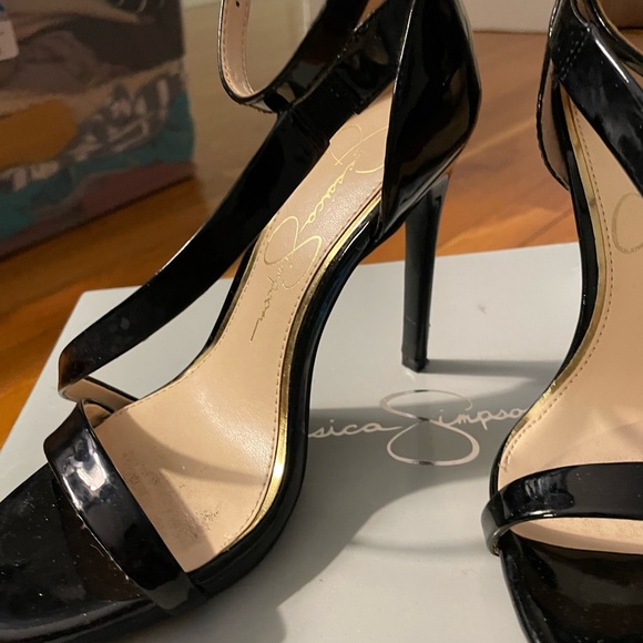Jessica Simpson Black Patent Heels - Picture 2 of 5